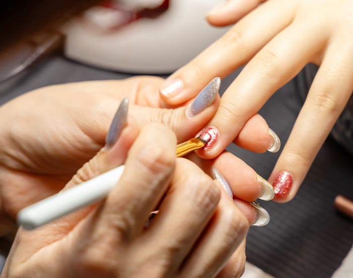 「福祉ネイル」で心華やぐひとときを